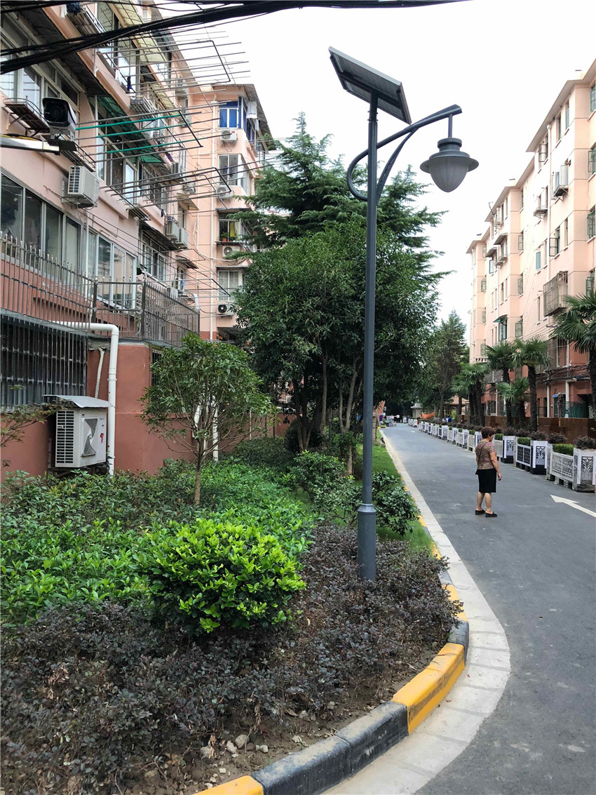 上海甘泉一村小區太陽能路燈